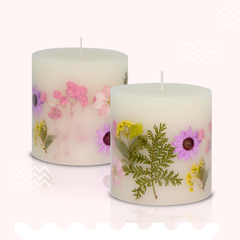 Professional candle manufacturer wholesale scented pillar candle with dry flowers with personalize design and label